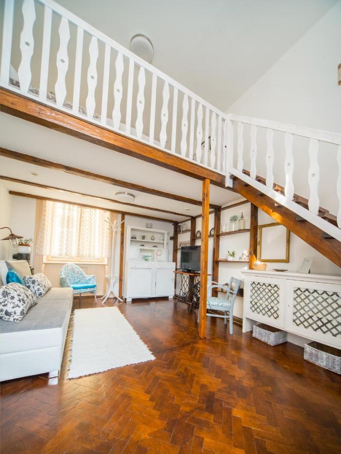 Agria Vintage Apartman เอ็กเกอร์ ภายนอก รูปภาพ